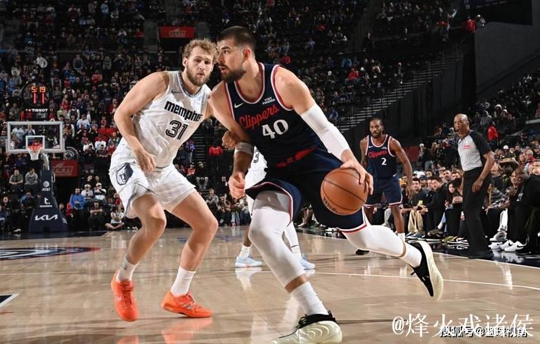 艰难！快船主场负于灰熊目前4连败，哈登带伤出战砍下13分