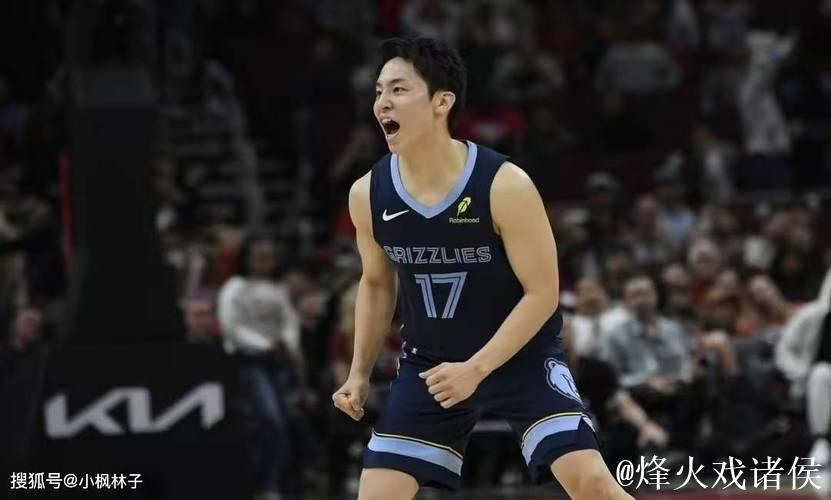 河村勇辉10分7助攻耀眼表现 神奇不看人传球震撼全场