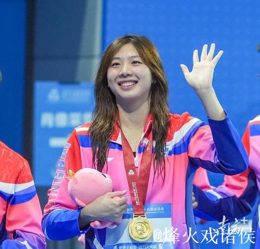 唐钱婷代表上海队摘得全运会女子100米蛙泳金牌 唐钱婷代表上海队摘得全运会女子100米蛙泳金牌